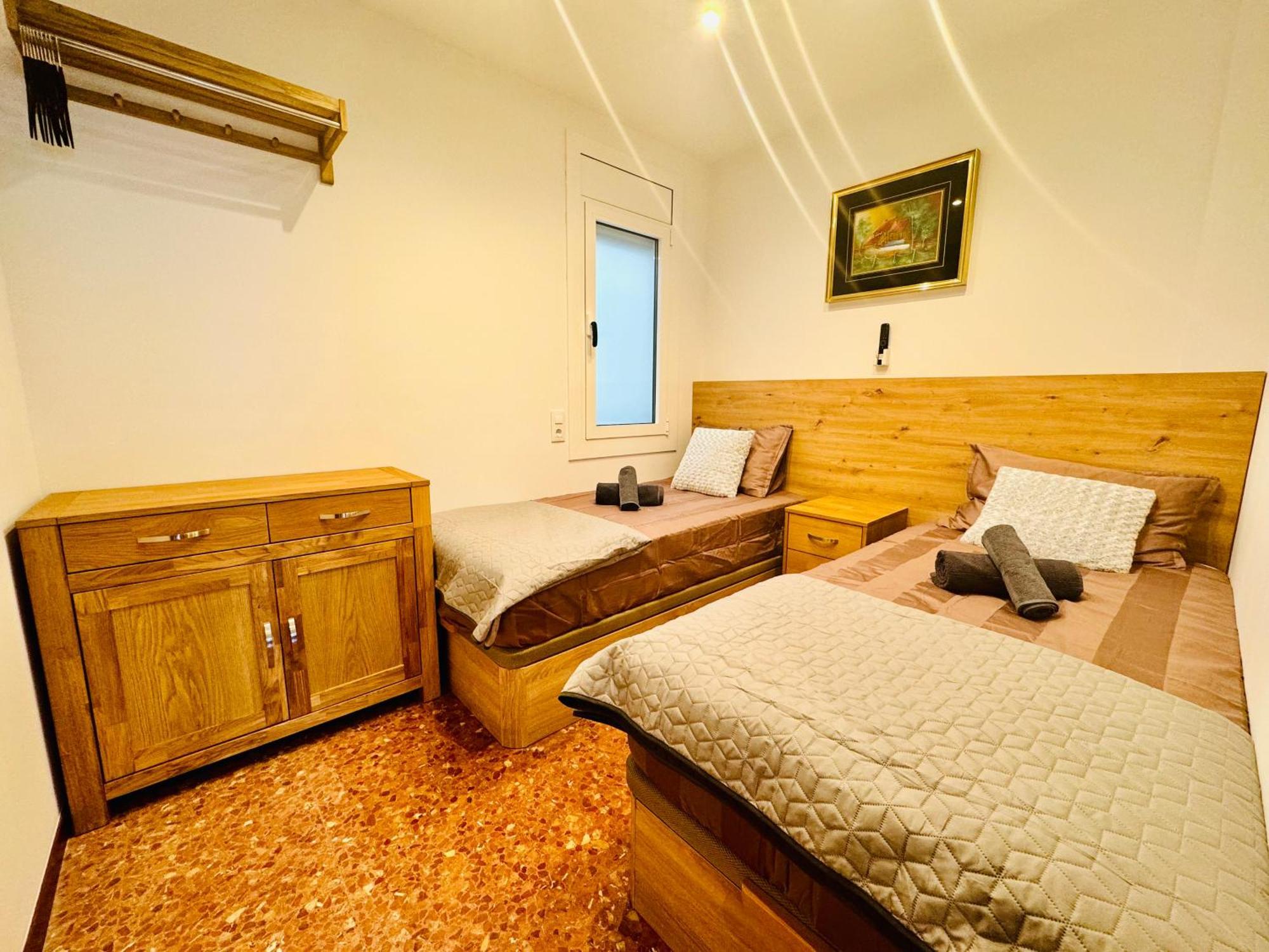 Newly Renovated Apartment, 6 Mins To The Appartement Lloret de Mar
